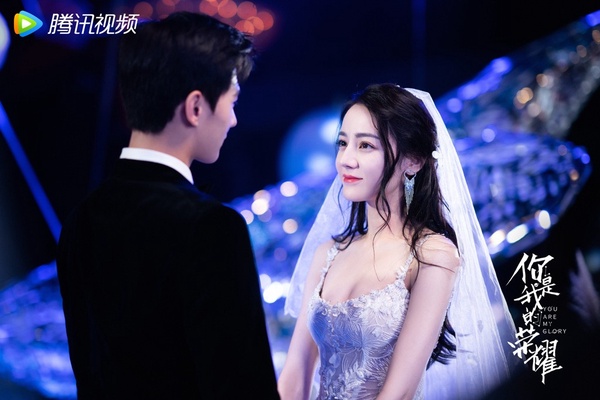 《你是我的榮耀》7個高甜名場面！榮耀夫婦KTV吻甜哭粉絲，楊洋婚禮告白感動值破表