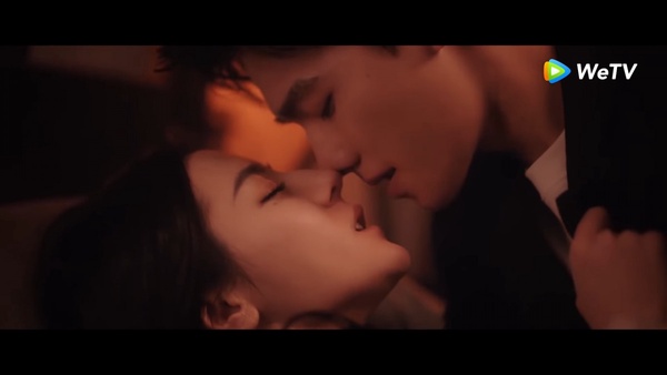 《你是我的榮耀》7個高甜名場面！榮耀夫婦KTV吻甜哭粉絲，楊洋婚禮告白感動值破表
