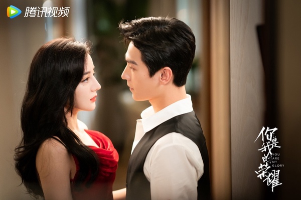 《你是我的榮耀》7個高甜名場面！榮耀夫婦KTV吻甜哭粉絲，楊洋婚禮告白感動值破表
