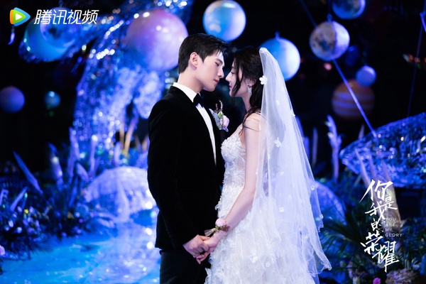 《你是我的榮耀》7個高甜名場面！榮耀夫婦KTV吻甜哭粉絲，楊洋婚禮告白感動值破表