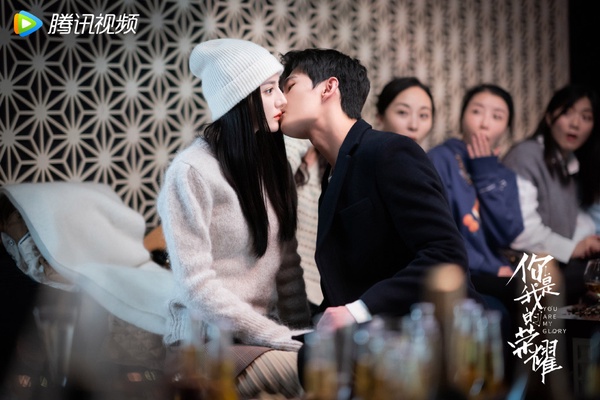 《你是我的榮耀》7個高甜名場面！榮耀夫婦KTV吻甜哭粉絲，楊洋婚禮告白感動值破表
