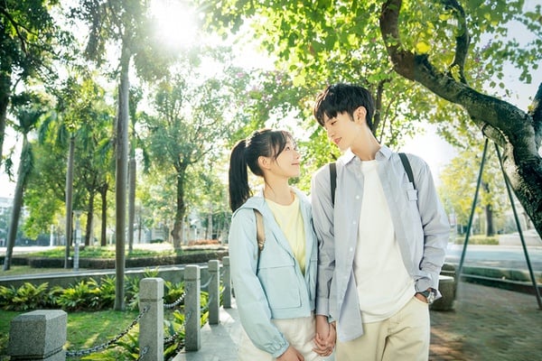 網議2021「讓人難出坑的陸劇CP」TOP 5：陳哲遠＆徐夢潔《暗格裡的秘密》羨入四月CP