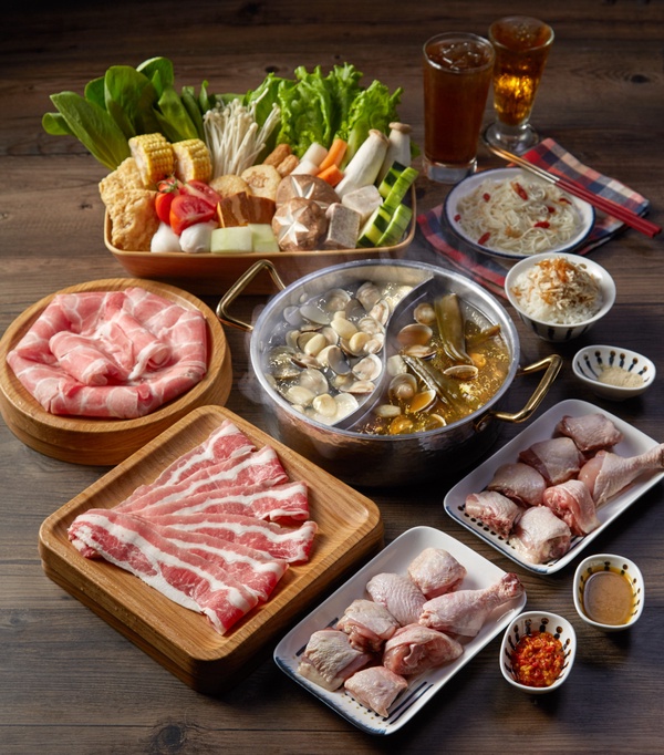 王品火鍋外帶優惠「青花驕、和牛涮、聚、尬鍋」85折！和牛3吃不到千元、1KG肉盤吃過癮