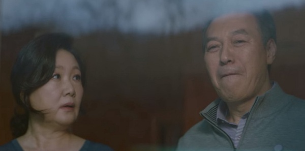 《機智醫生2》8個對比！婆婆&親媽對比超諷刺，翊頌告白前後、冬天帶後輩都藏絕妙對比