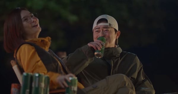 《機智醫生2》6個彩蛋細節！車牌、娃娃都有玄機，翊晙彈這歌緬懷初戀，露營就埋伏筆！