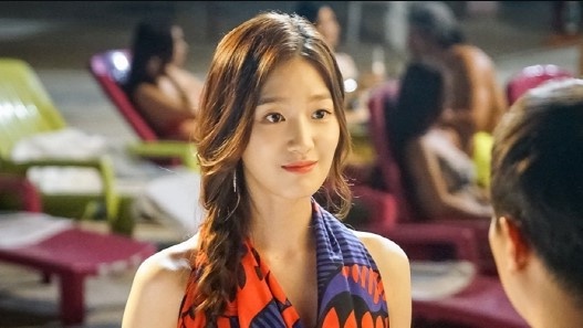 Netflix《機智醫生生活2》隱藏帥哥美女！不只張冬天，明恩媛戲外美翻，碩亨&amp;急診奉醫生原來是超帥大叔