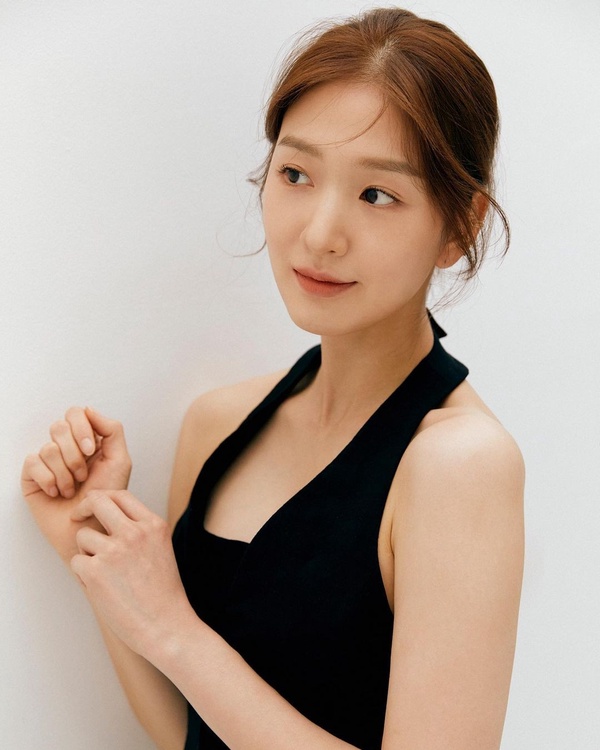 Netflix《機智醫生生活2》隱藏帥哥美女！不只張冬天，明恩媛戲外美翻，碩亨&amp;急診奉醫生原來是超帥大叔