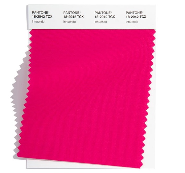 PANTONE 2022代表色出爐！春夏時裝流行色 「羅勒綠」、「棉花糖藍」療癒又顯白