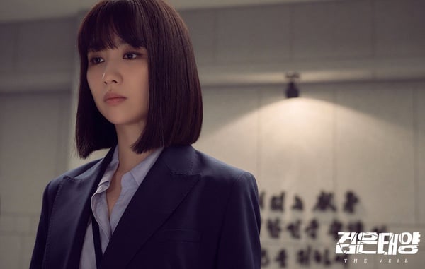 南宮珉《黑色太陽》首播收視達8.5%！懸疑燒腦、高能反轉，首兩集就列19禁