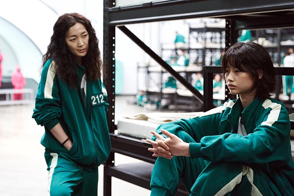 2021擠進Netflix世界前十的韓劇！《海岸村恰恰恰》第9《魷魚遊戲》更狂，而上半年最紅是這部