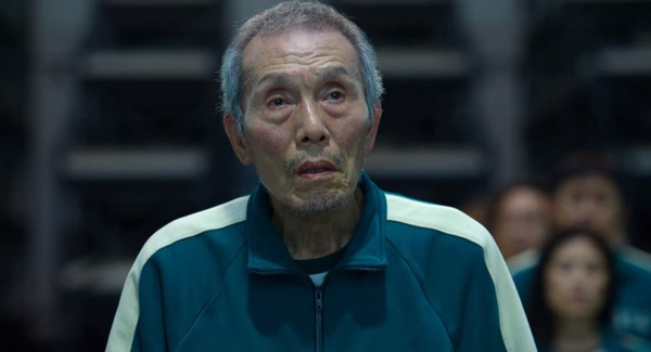 《魷魚遊戲》劇情秘密！姜曉台詞藏呼應？結局李政宰染紅髮，暗示他看到「人性希望」？