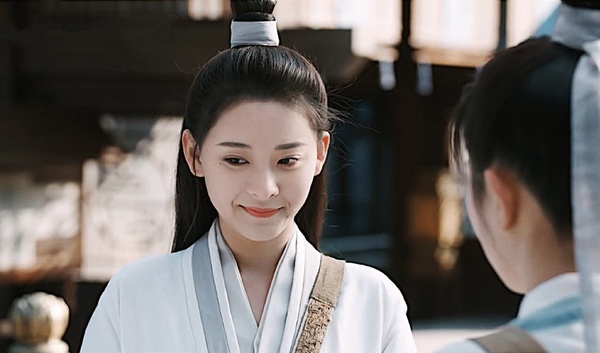 熱播「古裝甜寵陸劇」古裝美人TOP 3:劉芷微 飾演《親愛的吾兄》青峰