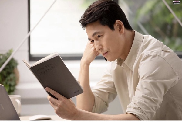關於《魷魚遊戲》李政宰9件事！26歲封影帝，女友是「三星前太子妃」，副業是地產大亨