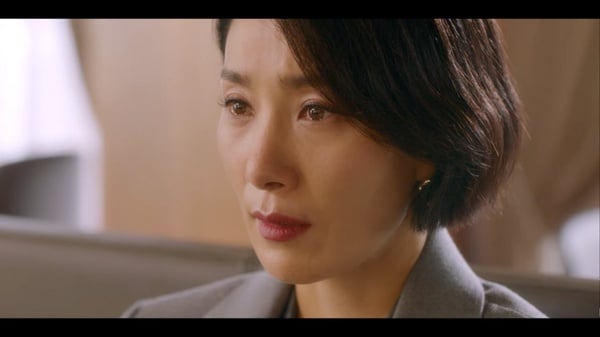 韓劇引起熱議的女女CP！《魷魚遊戲》姜曉智英友情惹哭觀眾，這對13年前竟拿過最佳CP獎