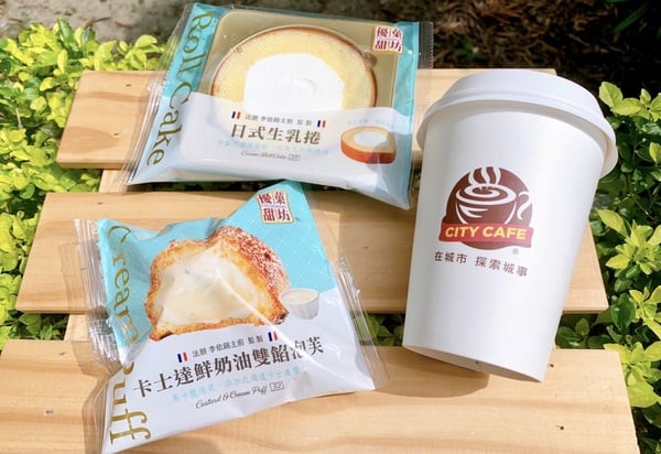 法朋主廚監製！7-11「日式生乳捲、雙餡泡芙」新登場，買甜點再享咖啡5折優惠