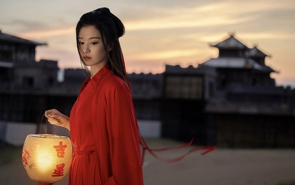 網評「最適合古裝紅衣」的女星TOP 9:王楚然