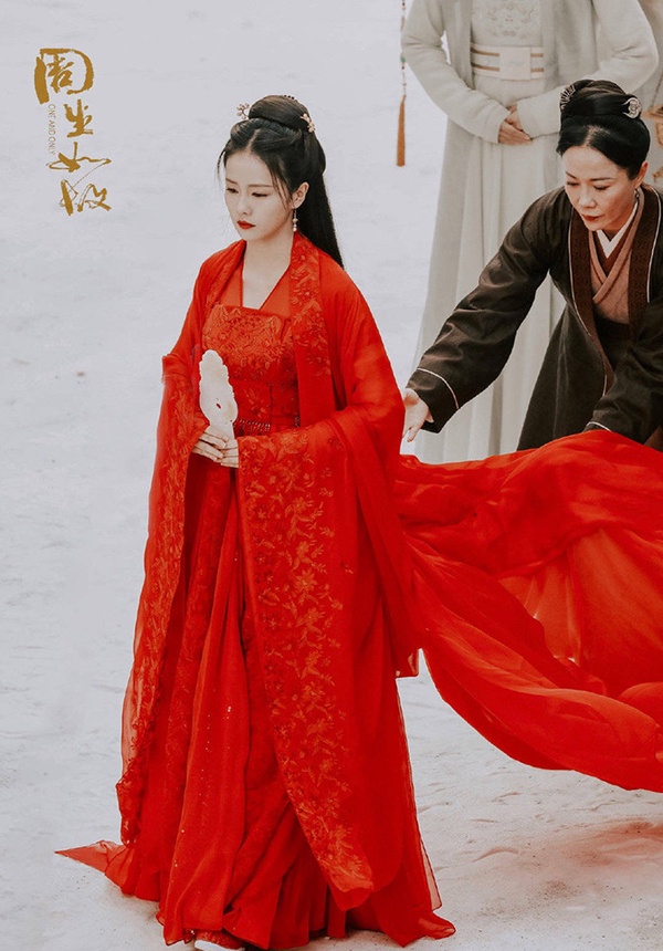 網評「最適合古裝紅衣」的女星TOP 3:白鹿