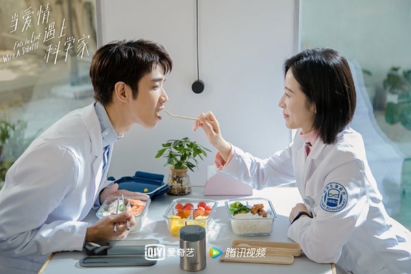 近期陸劇熱度榜TOP 10！《國子監來了個女弟子》高熱低評，《程序員》2.8分成2021最低