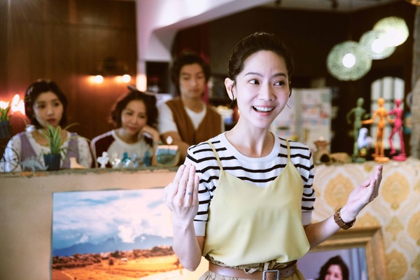 《無神之地》鍾欣凌下跪好催淚！柯佳嬿演反派被讚像《德魯納》IU，劇情卻像《鬼怪》？