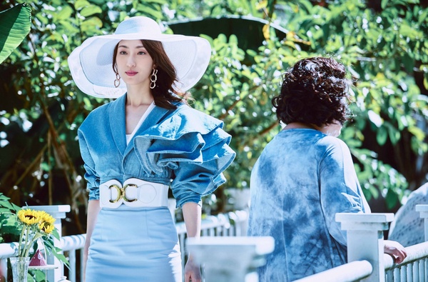 《無神之地》鍾欣凌下跪好催淚！柯佳嬿演反派被讚像《德魯納》IU，劇情卻像《鬼怪》？