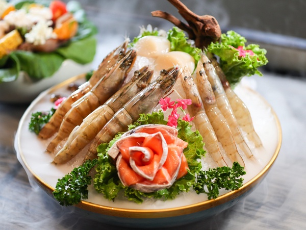 王品振興金「滿千送千」優惠吃過癮！青花驕「花椒冰淇淋」、聚「招財小熊鍋」同步登場