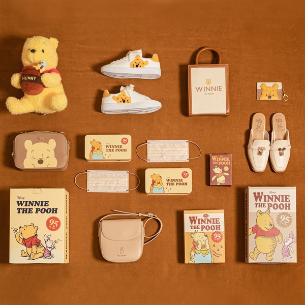 維尼粉絲快收！Grace gift小熊維尼95周年限定商品，維尼鐵盒＋維尼口罩、維尼包都要收