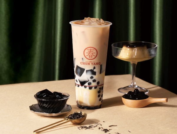 飲料甜點「新品、優惠」10月總整理:草莓季初登場、奶茶全品項85折,迷客夏、麻古都有
