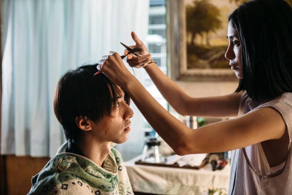 《無神之地》傅孟柏7件事！和連俞涵是同學？被簡嫚書牽線入行、是《返校》超帥張老師