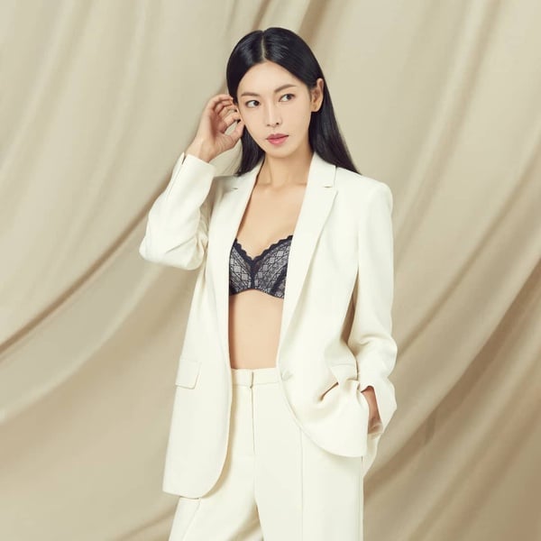 韓國公認「人品好又有禮貌的藝人」！太妍、玄彬私下超親切，BTS會紅不是沒有原因！