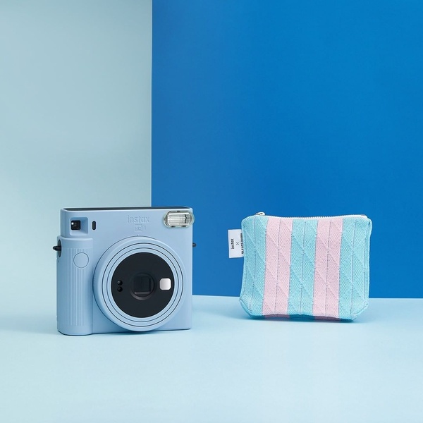FUJIFILM「SQ1拍立得相機」夢幻推薦！復古方形底片+馬卡龍色系，奶茶色絕美必收