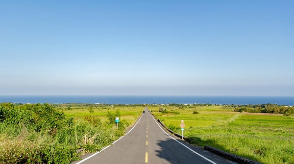 全台十大自行車道懶人包！金黃色稻田、蔚藍海岸線，絕美景色大公開
