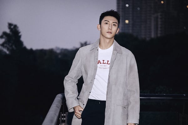 9位「同齡不同命」的陸劇男星！龔俊爆成頂流，鄧倫轉型演技派，方逸倫是男配命
