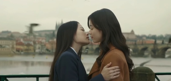 超意外的韓星吻戲！《One the woman》李荷妮吻過吳漣序？全智賢吻過休傑克曼、李冰冰？成東鎰這吻戲亮了