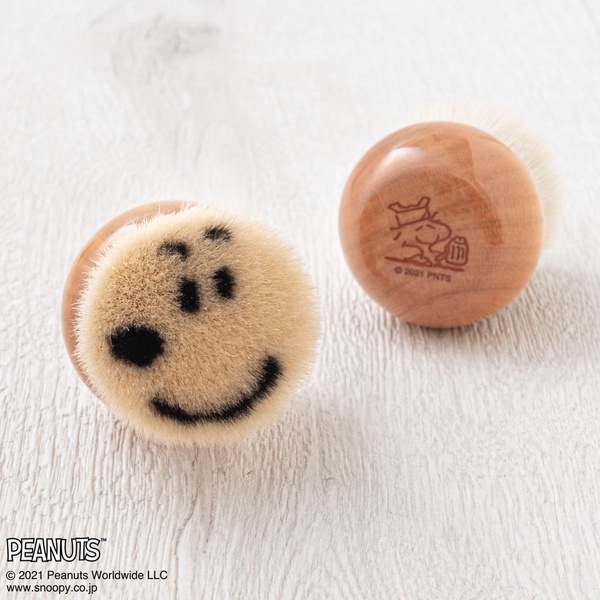 史努比「PEANUTS熊野筆」職人刷具，限定聯名超搶手，心型腮紅刷必入！