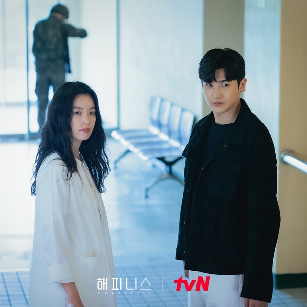 熱播韓劇評價！《衣袖紅鑲邊》口碑贏《現正分手中》，澤演洗脫《文森佐》爛演技罵名？