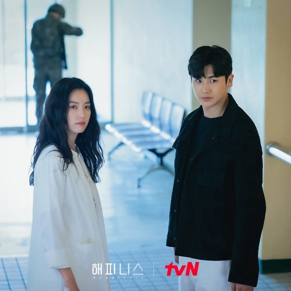 11月熱播韓劇話題度TOP10：《妳的倒影》4.33%