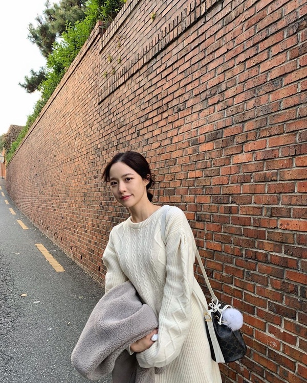 Netflix《戀慕》高顏值配角！女二竟曾是大企業服裝設計師，首集小童星網讚像IU，演技打趴大人