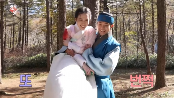 《戀慕》路雲192cm長腿趣事！冰箱在他面前變超小、把朴恩斌當啞鈴舉，卻親不到金惠奫