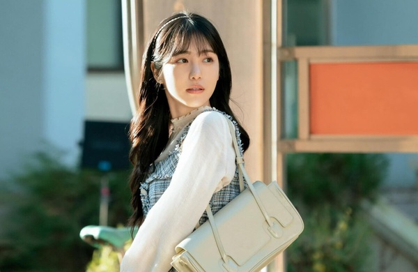 韓版《不能說的秘密》1月上映！元真兒出演「韓版路小雨」，搭檔EXO都敬秀、辛睿恩