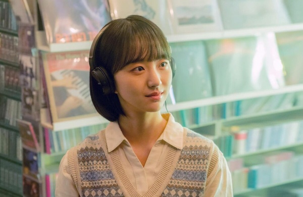 韓版《不能說的秘密》1月上映！元真兒出演「韓版路小雨」，搭檔EXO都敬秀、辛睿恩