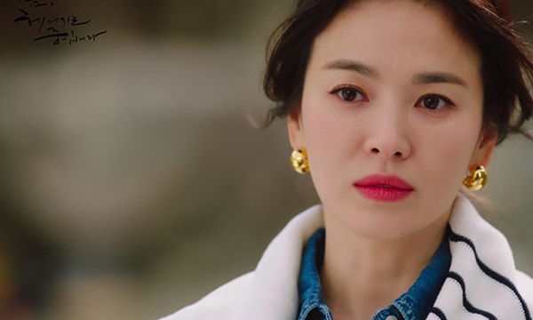 《現正分手中》宋慧喬「玫瑰粉嫩唇色」開播一天完售！相似姊妹色推薦，蘭蔻、ysl必收