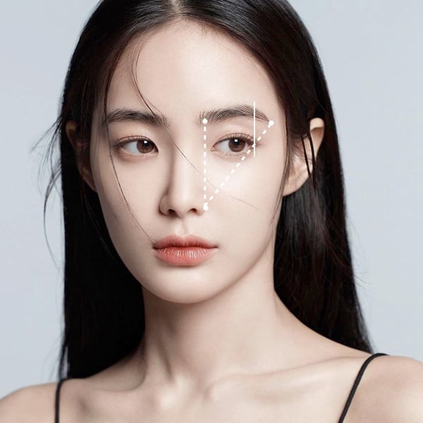 化妝師親授「三階段畫眉」教學！眉型乾淨自然、沒有邊框感高級原生眉毛流畫法必學