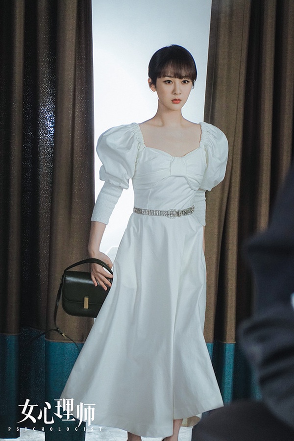 熱播陸劇「角色指數榜」TOP 2：楊紫 飾演《女心理師》賀頓