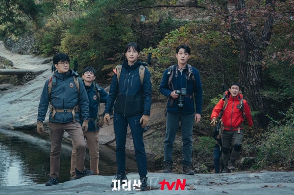 假如《智異山》換人寫？《鬼怪》金編會寫成朱智勳全智賢山神戀，順玉會把智異山變「死而復生」奇山