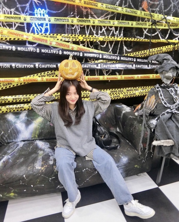 關於《雪降花》Blackpink Jisoo1: 擁有超狂家世背景 一家人都神仙級顏值