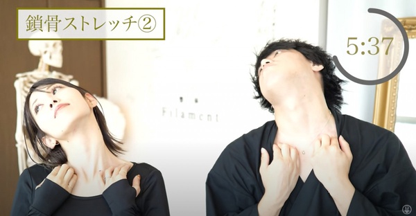 日本整體師親授整型級「小臉體操」步驟！每天8分鐘，有效消浮腫、打造巴掌般精緻小臉