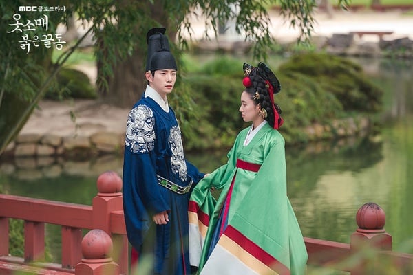 近期韓劇話題度TOP10！《學校2021》空降第八，《Happiness》超越《現正分手中》奪第三