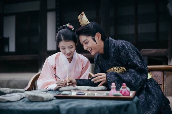 2021外網票選「最浪漫韓劇」TOP10！《海岸村恰恰恰》奪第3，李鐘碩這兩部都上榜