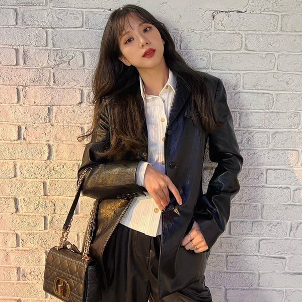韓國論壇「顏值高到上熱搜」女偶像TOP7！Jisoo逆天顏值引熱議，aespa就有兩位上榜！