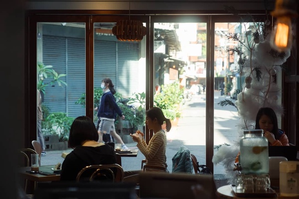 新北耶誕城「咖啡廳／早午餐」推薦！板橋捷運站周邊熱門咖啡廳，在地人也超推